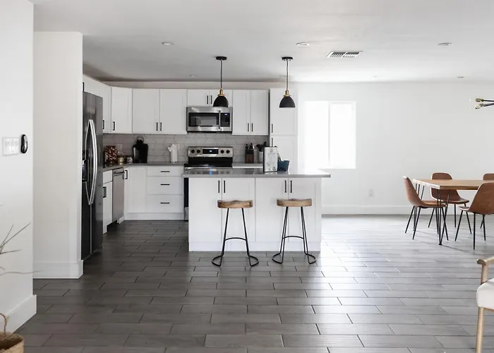 Paloma - Modern Scottsdale/phx Home, Private Pool, Firepit Holiday home Phoenix