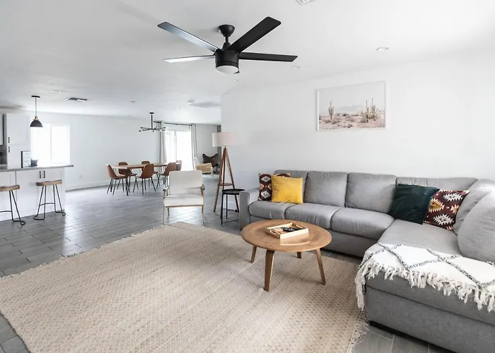 Paloma - Modern Scottsdale/phx Home, Private Pool, Firepit Holiday home Phoenix